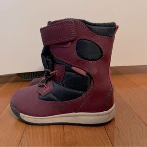 Merrell size 9 waterproof boots